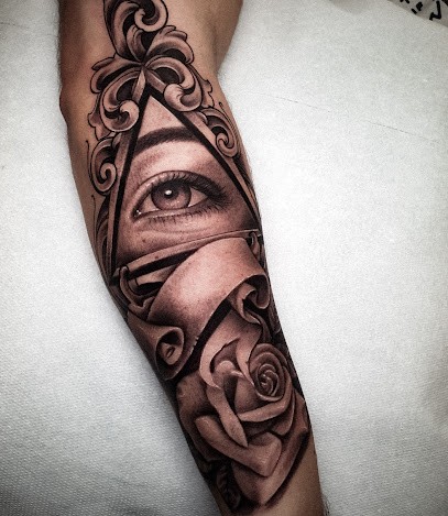 Helton Iza Tattoo, Tatoueur à Paris 15