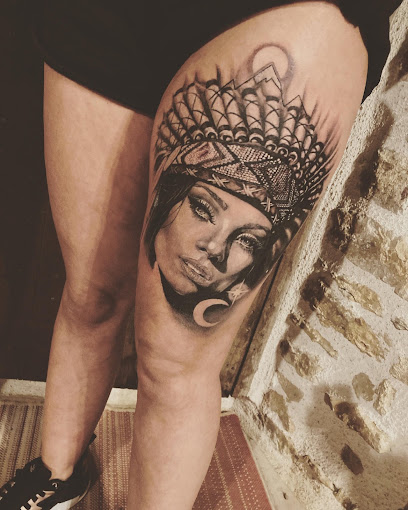 Atelier White Rabbit Tatoueur à Rignac