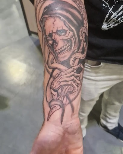 Middle art - Salon de tatouage & Piercing, Tatoueur à Vendenheim