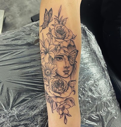 Fifty tattoo shop, Tatoueur à Valognes