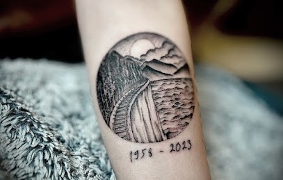 Ale Project - Tattoo & Piercing, Tatoueur à Saint-Maximin-la-Sainte-Baume