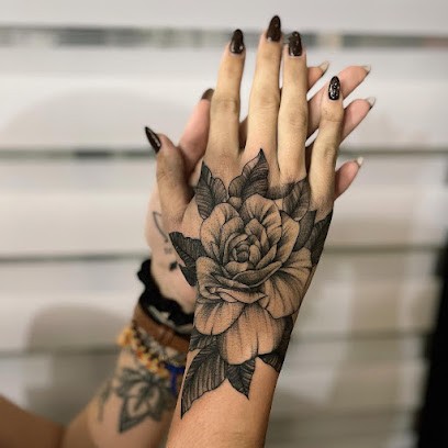 Puppets Tattoo, Tatoueur à Vichy