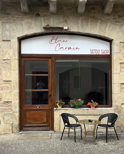 Blanc Carmin (Ju_Tattooflo) Tatoueur à Villefranche-du-Périgord