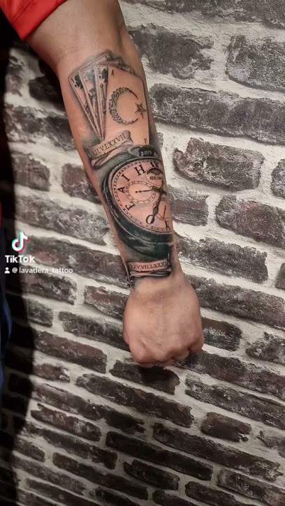 Lavadera tattoo, Tatoueur à Port-la-Nouvelle