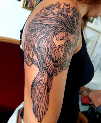 John Silver Tattoo, Tatoueur à Pommeuse