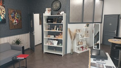 Un Art A Parts Tattoo Studio, Tatoueur à Salindres