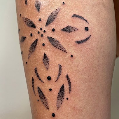 Michmouchetattoo, Tatoueur à Vitré