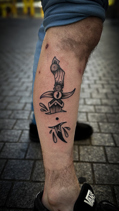 Old Bench Tattoo Shop Tatoueur à Montauban