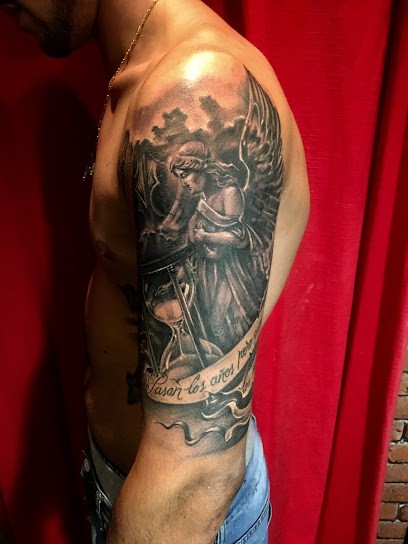 Cardinal Tattoo, Tatoueur à Sète