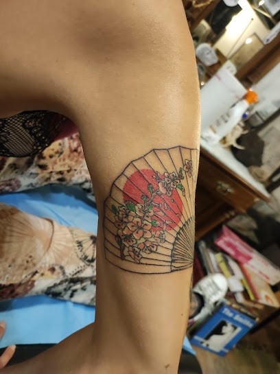 l'art de la bousille, Tatoueur à Ollioules