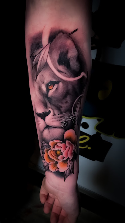 Tiger Style Tattoo Clan, Tatoueur à Ampuis
