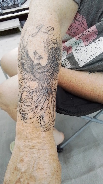 Lady's Body Art Tattoo, Tatoueur à Saint-Max