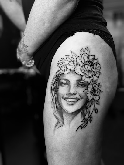O.c Realist'ink Tattoo Studio - Tatoueur Aubenas, Tatoueur à Aubenas