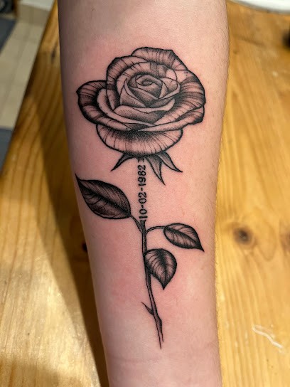 Corentin Tattoo, Tatoueur à Mouzillon