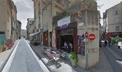 Moliere en roue arrière, Tatoueur à Pézenas