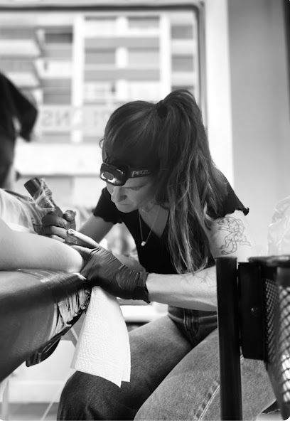 Alpaca Tattoo Chamonix, Tatoueur à Chamonix-Mont-Blanc
