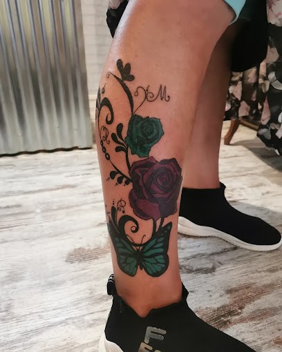 Zombina Black Tattoo, Tatoueur à Tarbes