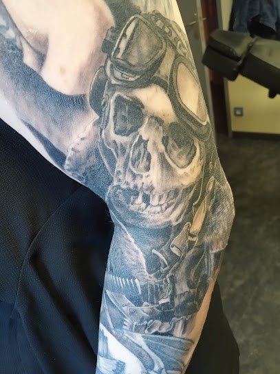 BLACK DIAMOND TATTOO, Tatoueur à Liffré