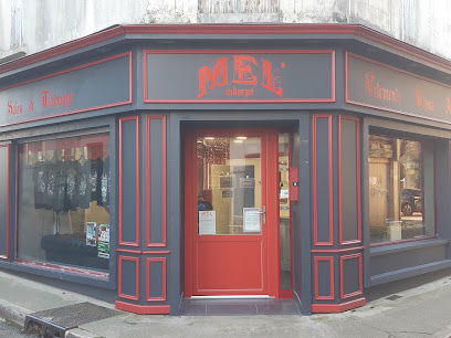 Mel'inkorps, Tatoueur à Melle
