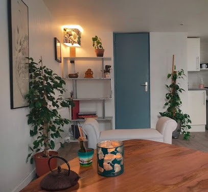 Pictampellis - Atelier Privé Tatouage Floral, Tatoueur à Saint-Jean