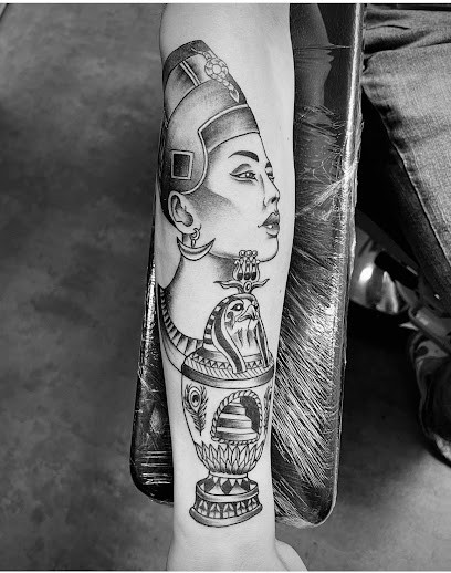 BENJI Tattoo, Tatoueur à Royan