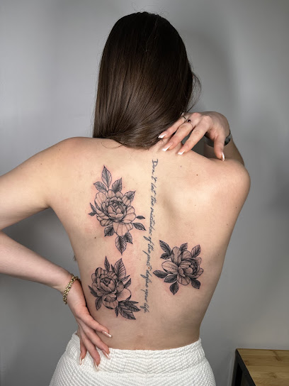 L'abs'trait - Jill Tattoo, Tatoueur à Fraisans