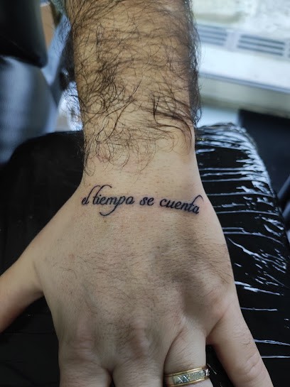 Cel'ink Tattoo, Tatoueur à Moigny-sur-École