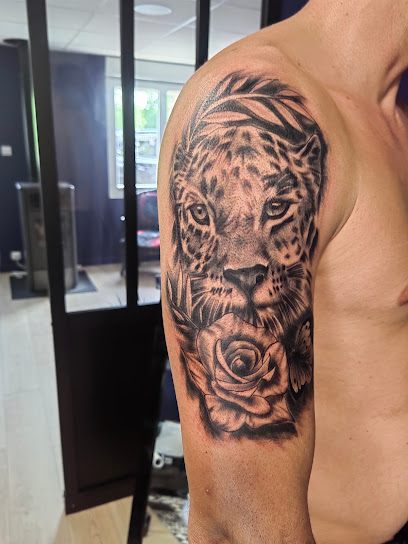 Grump'art, Tatoueur à Échenon
