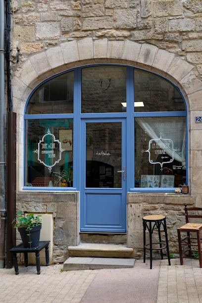 La Main Bleue, Tatoueur à Caylus