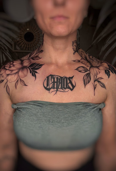 L'encre De Calypso, Tatoueur au Thor
