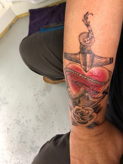 Brozer INK, Tatoueur à Torcy