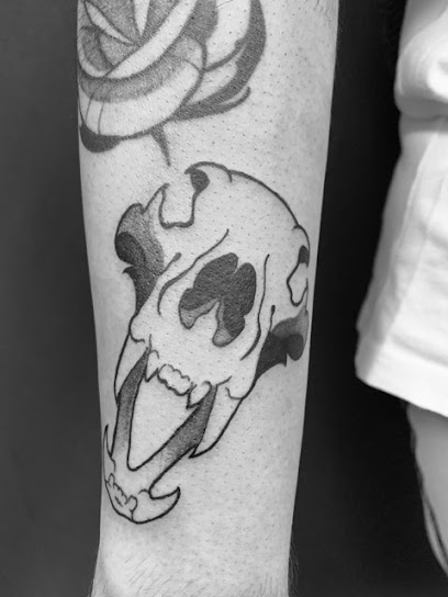 Black Arts Studio, Tatoueur à la Seyne-sur-Mer