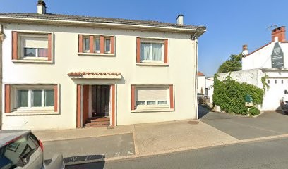 Tattoo 19, Tatoueur à Mouzillon