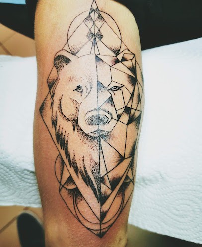 Asgard Tattoo Shop, Tatoueur à Canville-la-Rocque