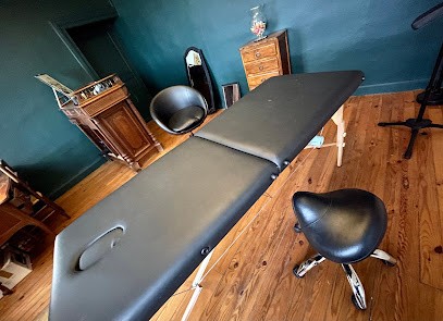 Pest Tattoo, Tatoueur à Vassel