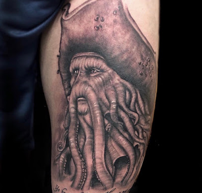 O Abysses Tattoo Shop Tatoueur à Cogolin