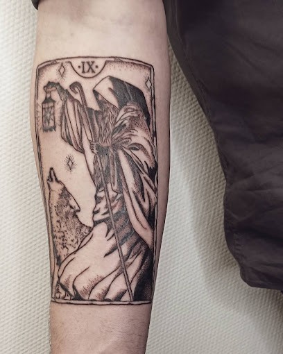 Claire Moonchild Tatouage 95, Tatoueur à Saint-Gratien