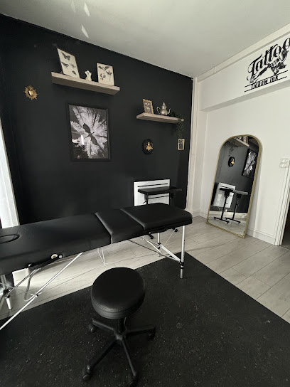 Tattoo'ine, Tatoueur à Rouen