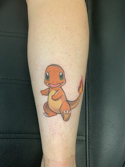 CazzaJuice, Tatoueur à Soumoulou