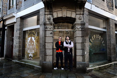 Despiertos Shop, Tatoueur à Saint-Brieuc
