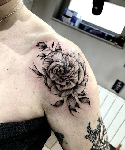 Cam - Jula - June Tatouage, Tatoueur à Illfurth