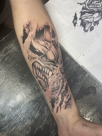 L' Atelier Equinox Tatoueur à Tergnier