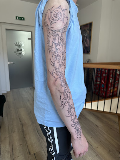 Ev‘ink, Tatoueur à Vitré