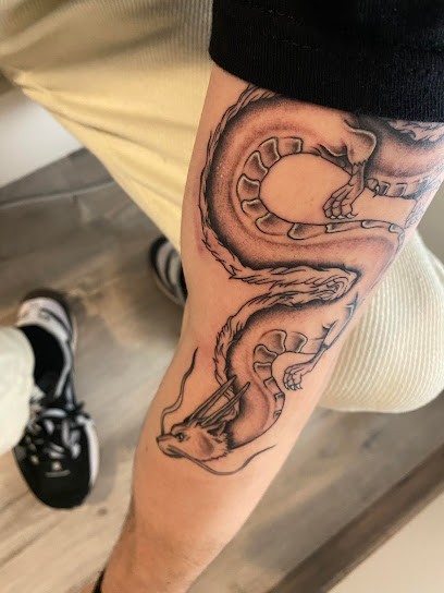 Amour Perdu Tattoo Studio, Tatoueur à Pau