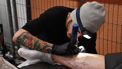 Yokoso Tattoo, Tatoueur au Pontet