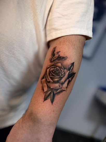 Hit Tattoo, Tatoueur à Paris 18