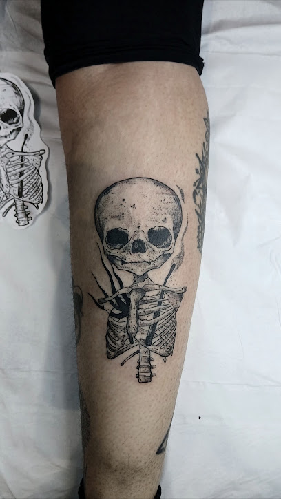 Tomas Balootcho Tatouage Tatoueur à la Chapelle-Saint-Mesmin