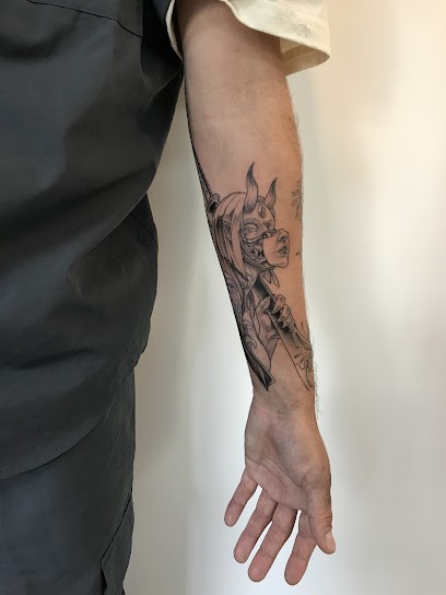 Tattoo Chop Shop, Tatoueur à Quiberon