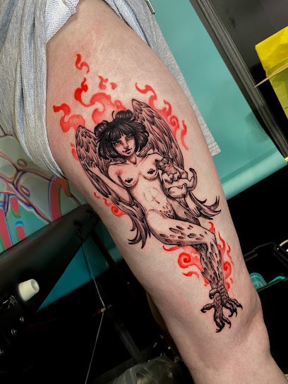 LILI CHAN, Tatoueur à Thonon-les-Bains
