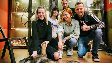 Crazy Gang Tattoo, Tatoueur à Roanne